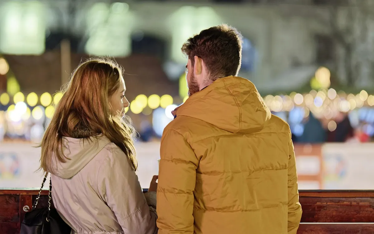 How to Write Dialogue That Sounds British Without Falling into Stereotype